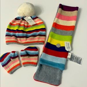 COPY - Brand New! Gap kids hat, scarf & gloves si…